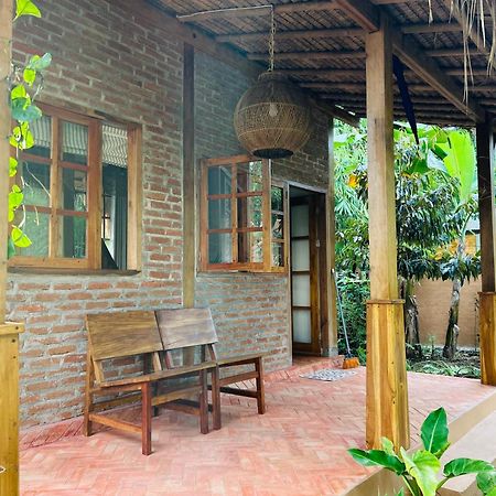 Santai House Apartment Тетебату Екстериор снимка