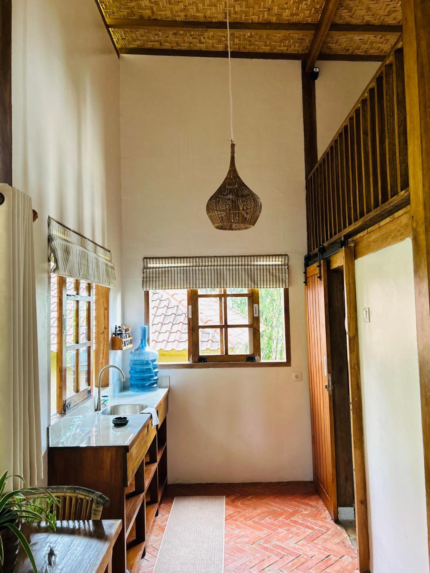 Santai House Apartment Тетебату Екстериор снимка