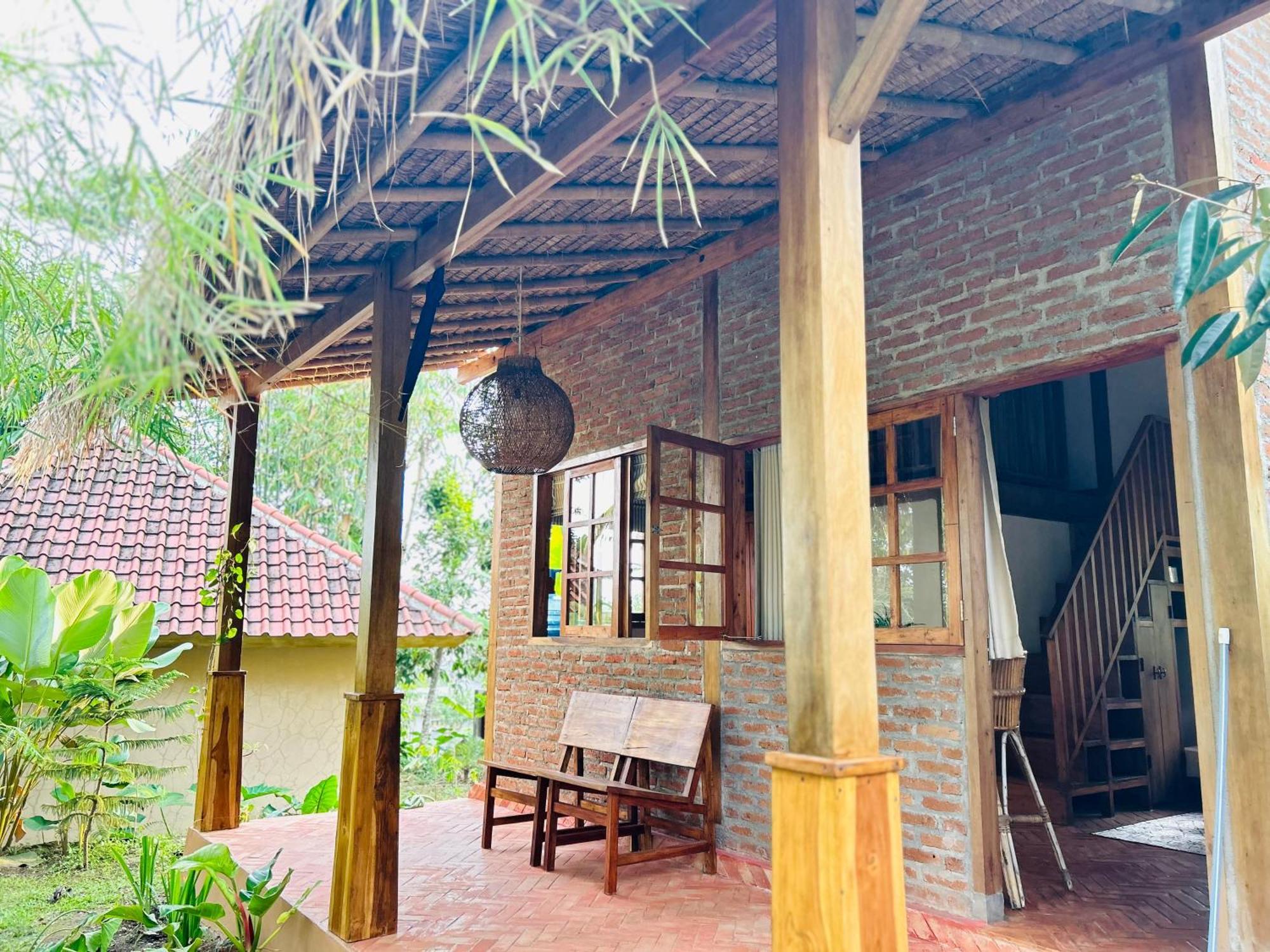 Santai House Apartment Тетебату Екстериор снимка