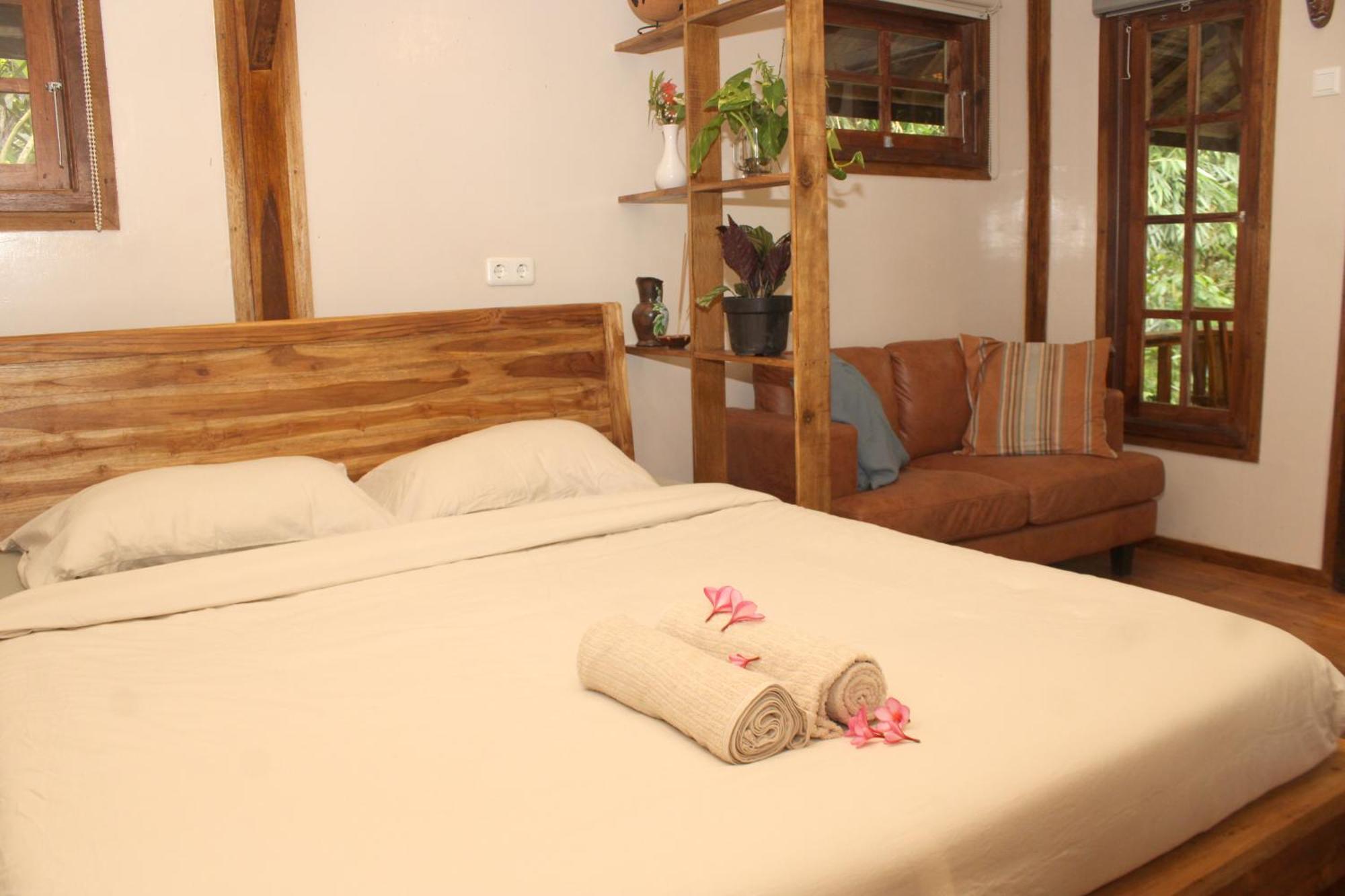 Santai House Apartment Тетебату Екстериор снимка