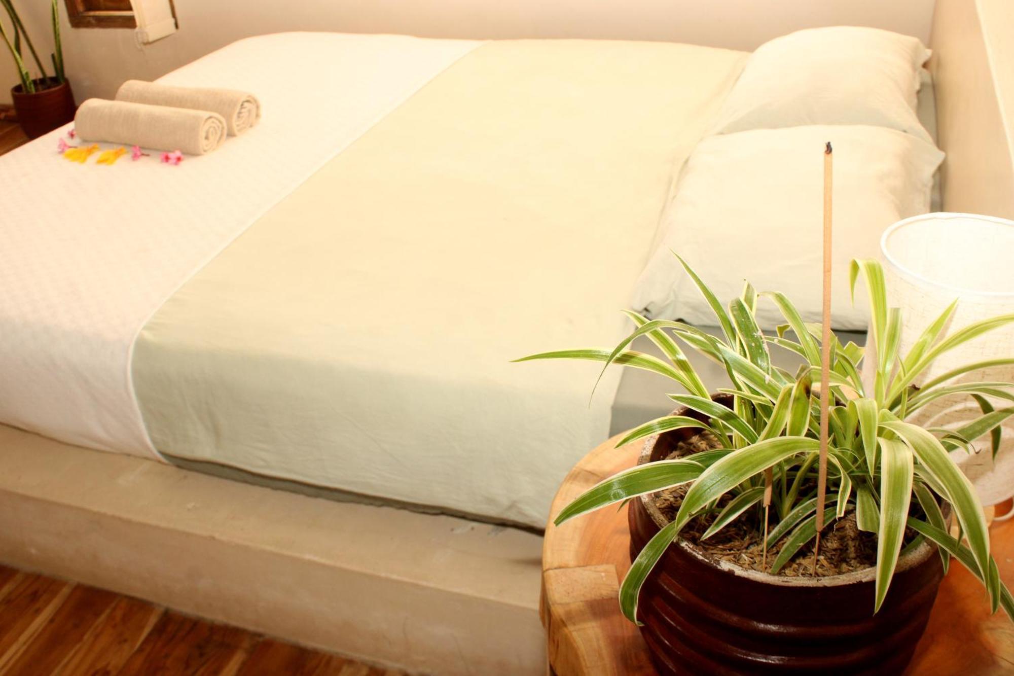 Santai House Apartment Тетебату Екстериор снимка