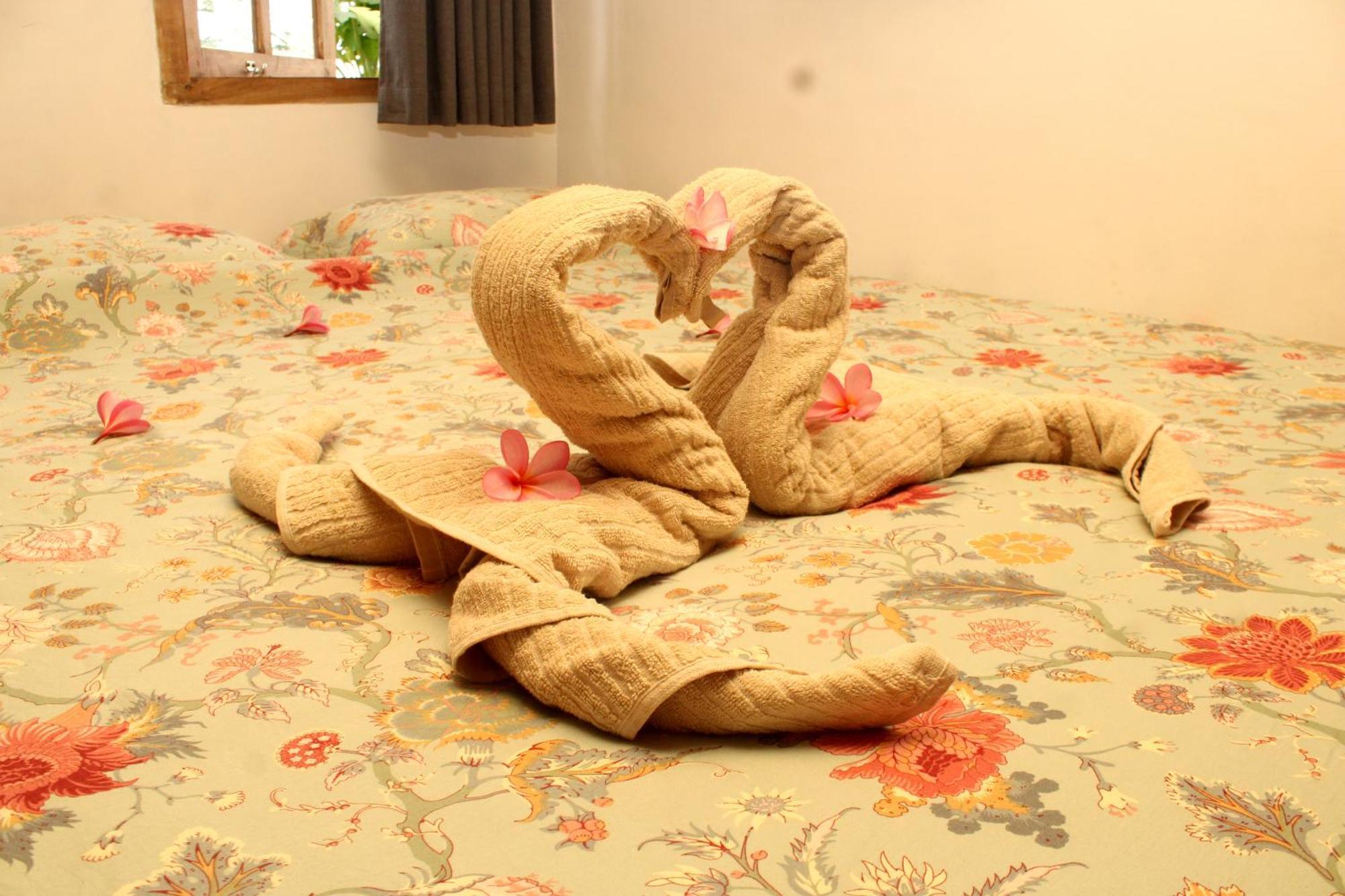 Santai House Apartment Тетебату Екстериор снимка
