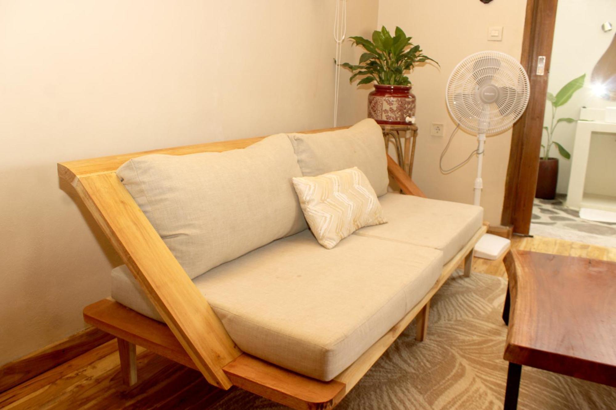 Santai House Apartment Тетебату Екстериор снимка